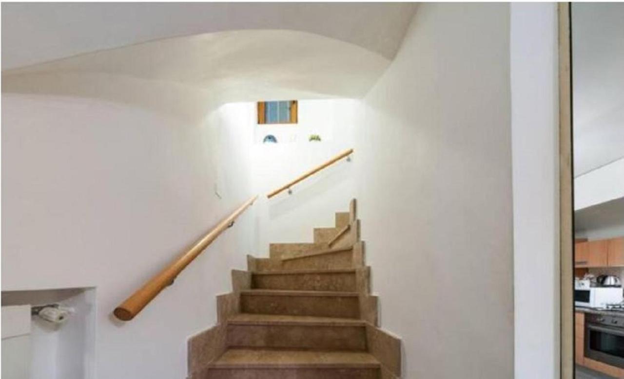 Lovely Basement Trevi Fountain Рим Экстерьер фото