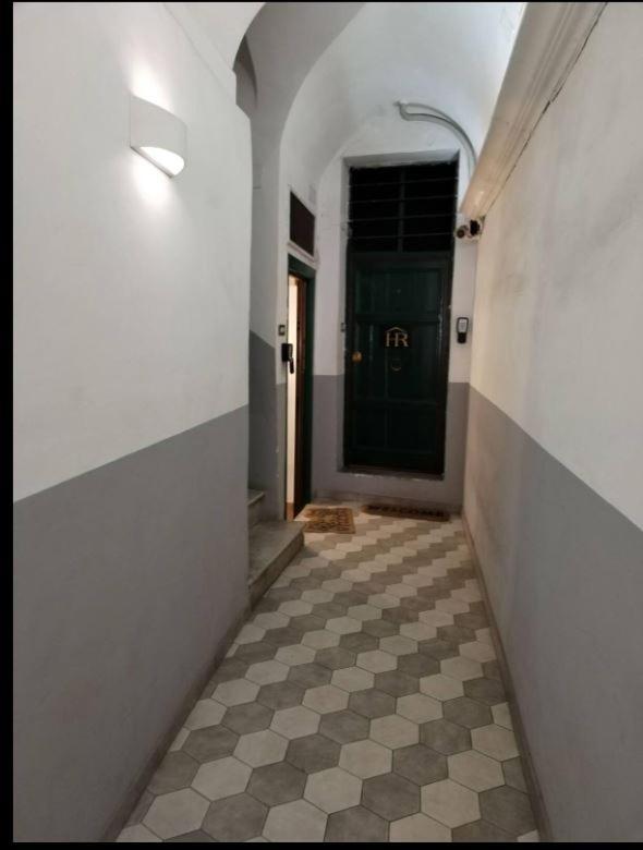 Lovely Basement Trevi Fountain Рим Экстерьер фото
